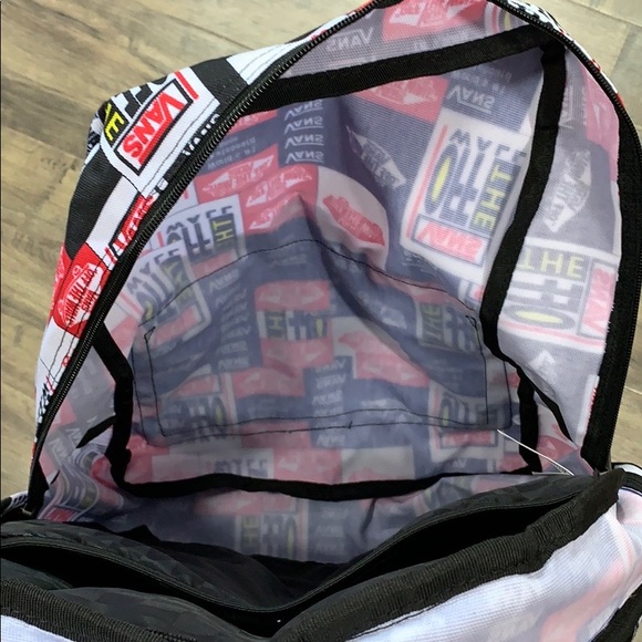 VANS CHECKERBOARD REALM BACKPACK - Picture 15 of 16